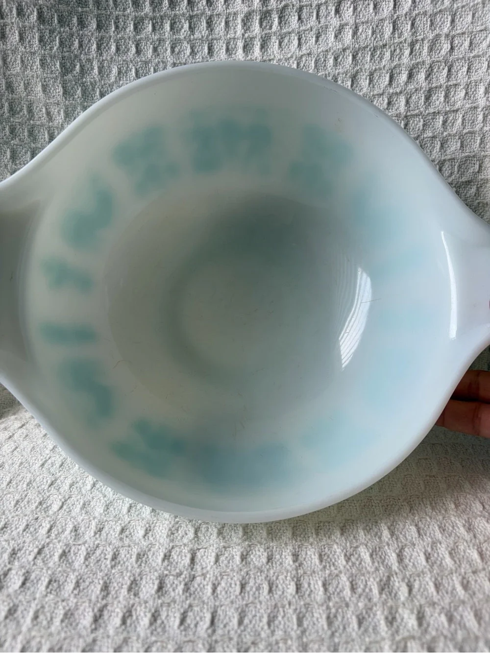 Vintage Pyrex White & Turquoise Bowl With Amish Butterprint Pattern #443 2.5 Qt.